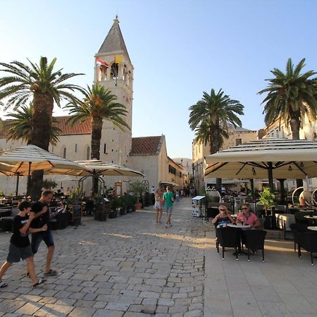 Town House In The Centre Of Historic Trogir Villa Eksteriør bilde