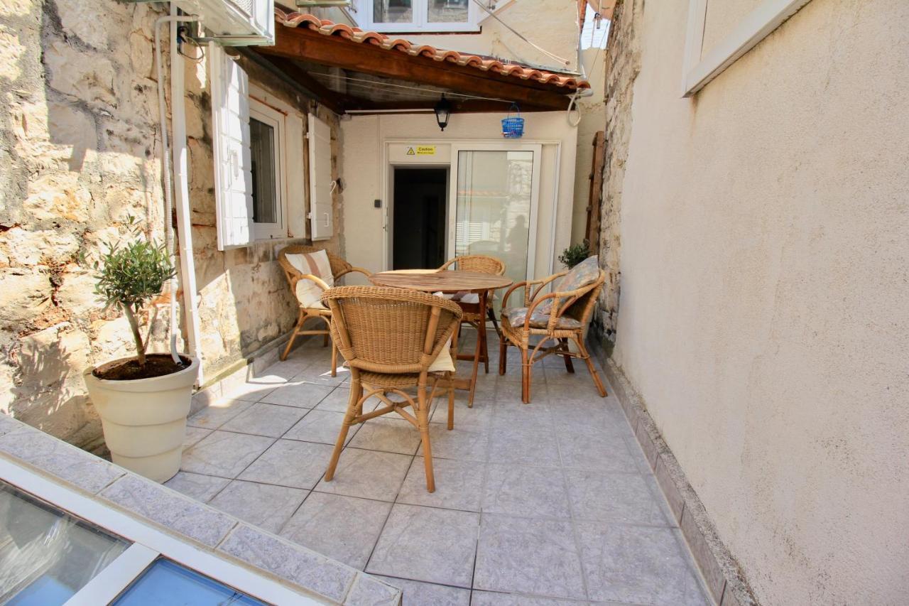 Town House In The Centre Of Historic Trogir Villa Eksteriør bilde